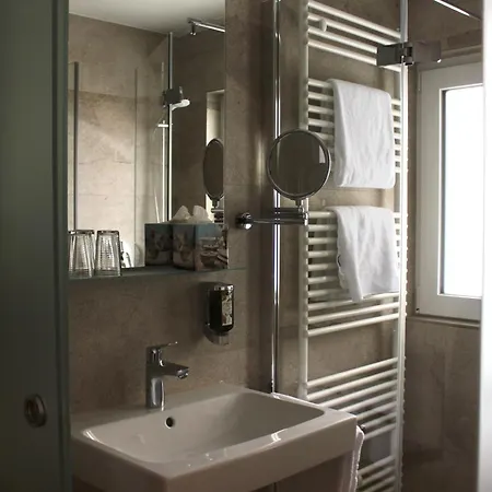 Mini-hôtel Schweizerhof 2*